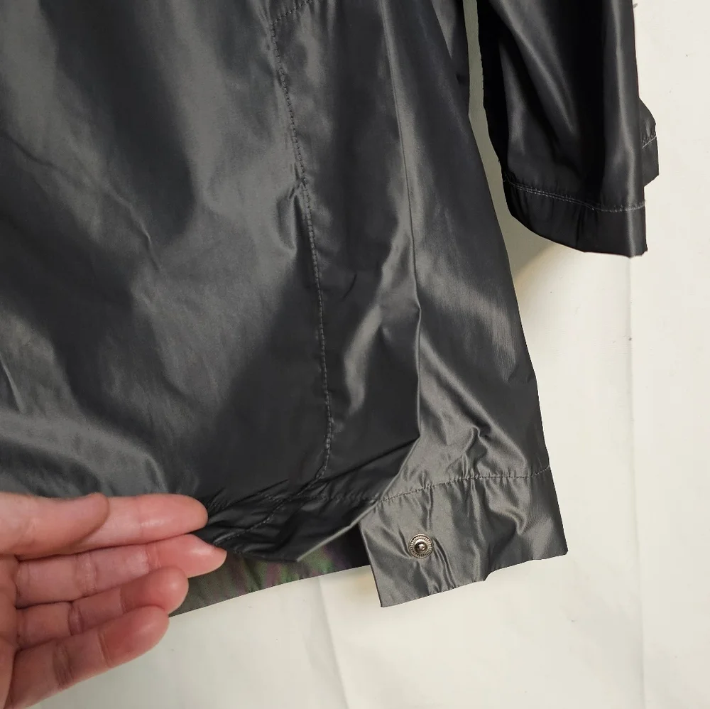 Kenneth Cole hooded lightweight parka jacket in dark silver. Men's Sm. EUC - Picture 11 of 13